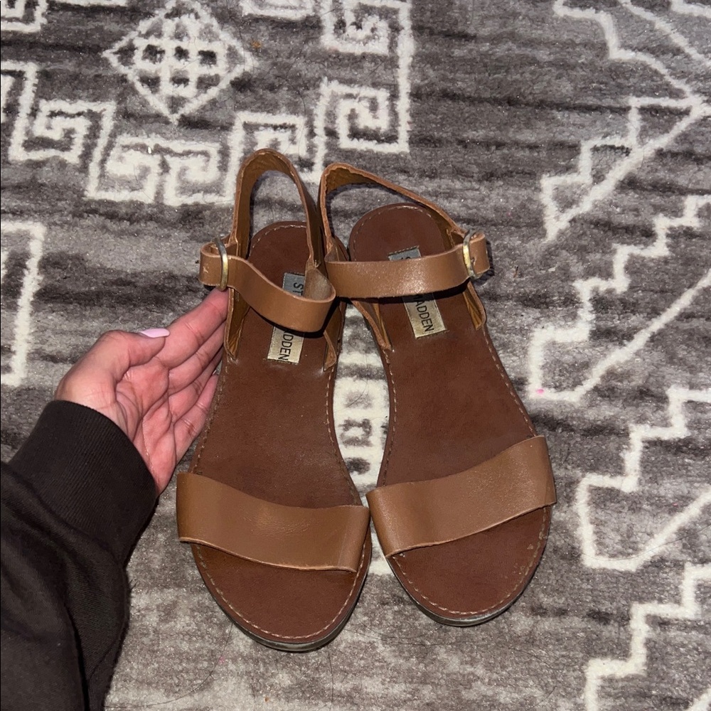 Steve Madden Tan Leather Sandals
